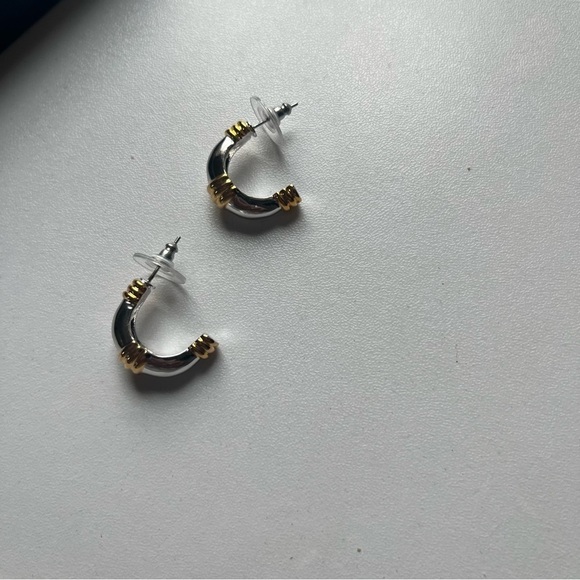 NEW Two Toned Hoop Earrings Silver Gold - Picture 8 of 9